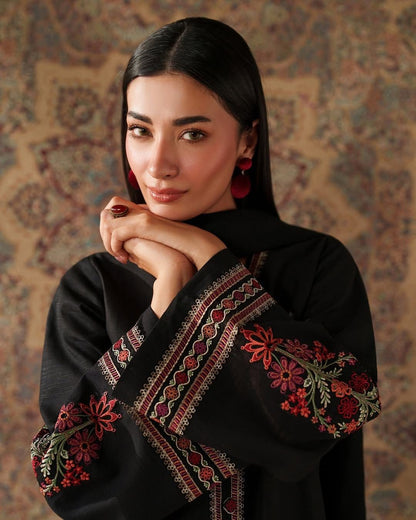 BRAND NAME* BAROQUE 

_WEAR BY THE GORGEOUS ACTRESS