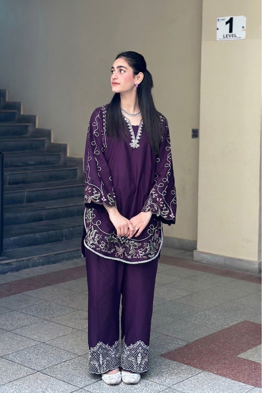PEEZWAN
CATEGORY _ PURE DHANAK 2PC EMBROIDERED